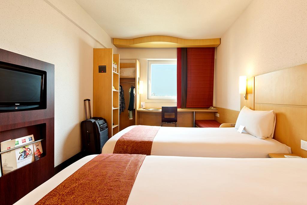 Hotel Ibis Shenyang Taiyuan Street Exterior foto
